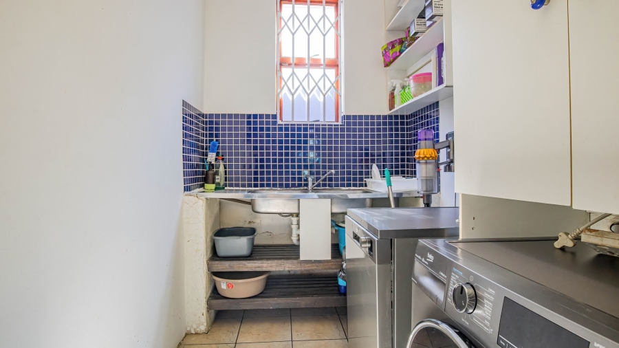 3 Bedroom Property for Sale in Mowbray Western Cape